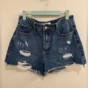 KanCan Distressed Shorts Size 28